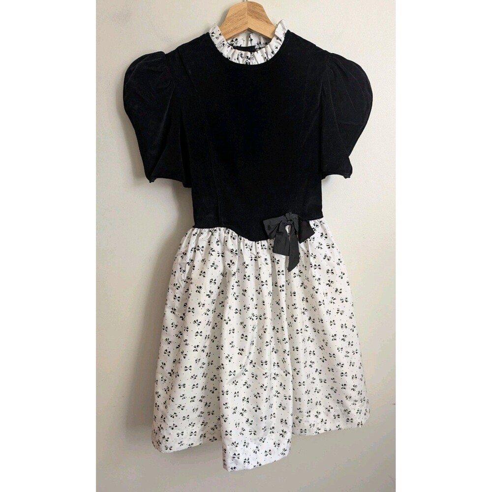 Vtg Ruth of Carolina Girls Formal Dress Black Velvet Puff Sleeve Classic Modest